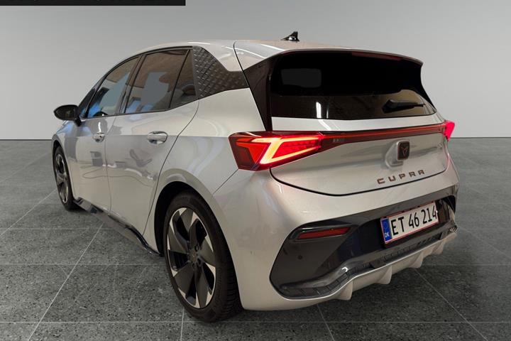 Sølv Cupra Born fra 2022