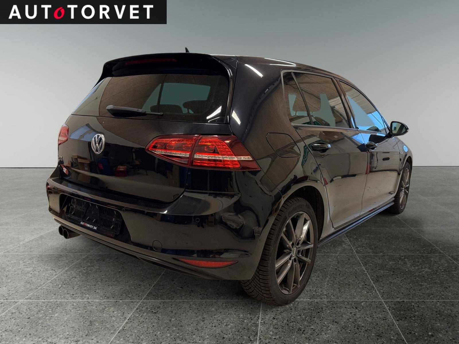 Sort VW Golf VII fra 2015