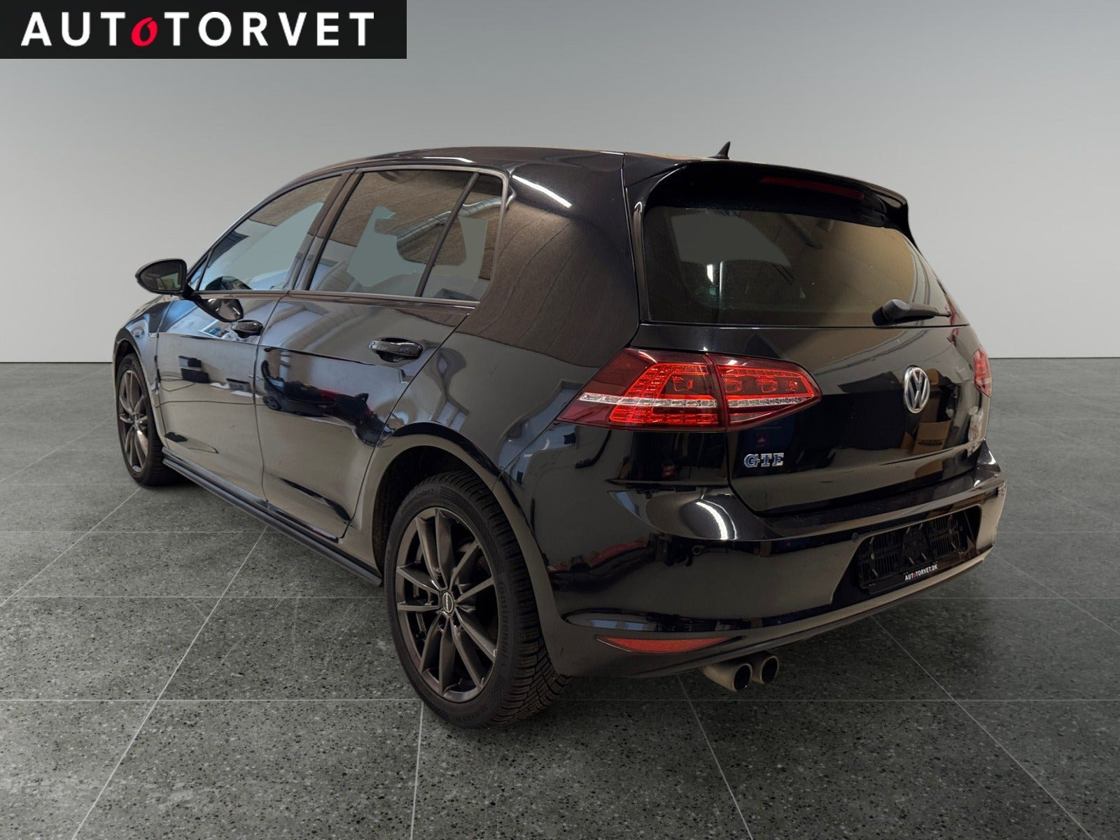 Sort VW Golf VII fra 2015