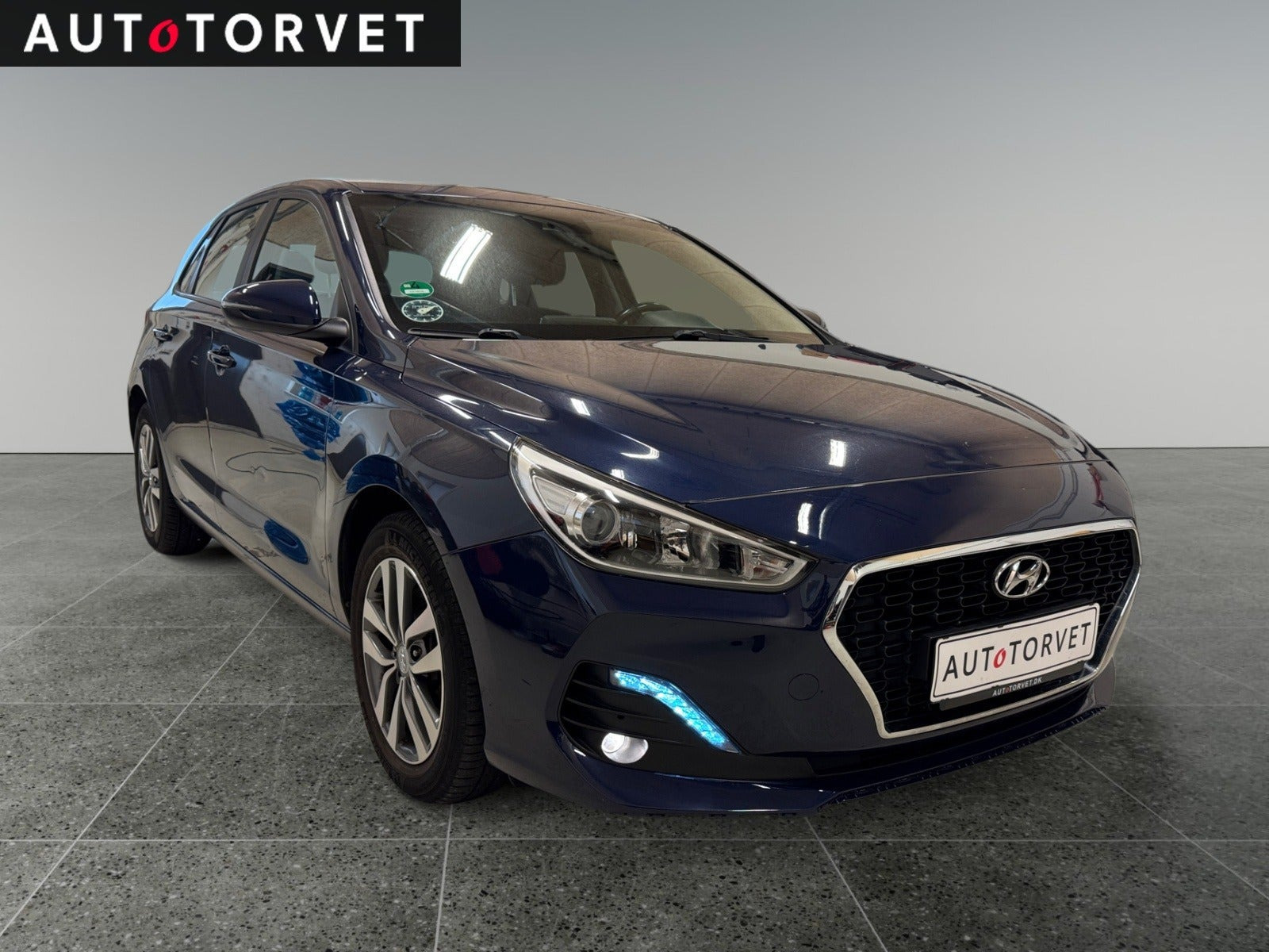 Blå Hyundai i30 fra 2019