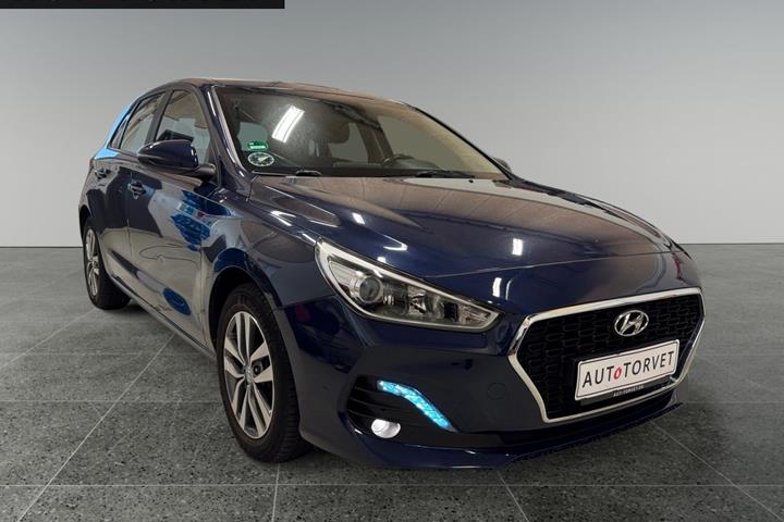 Blå Hyundai i30 fra 2019