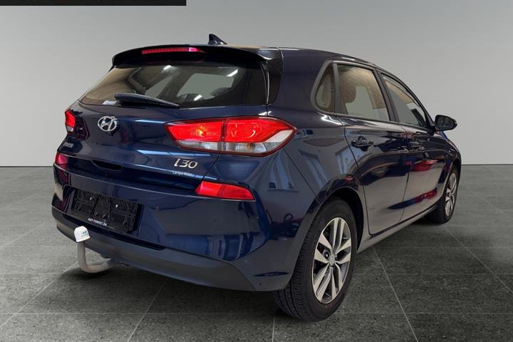Blå Hyundai i30 fra 2019