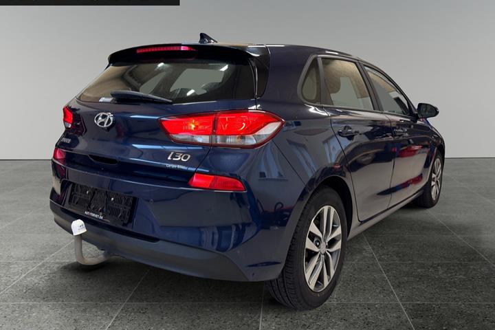 Blå Hyundai i30 fra 2019