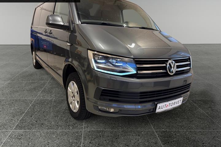 Sort VW Transporter fra 2016