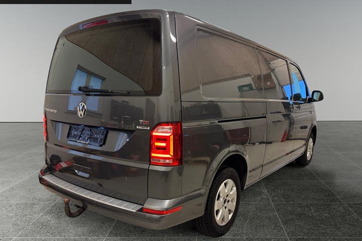 Sort VW Transporter fra 2016