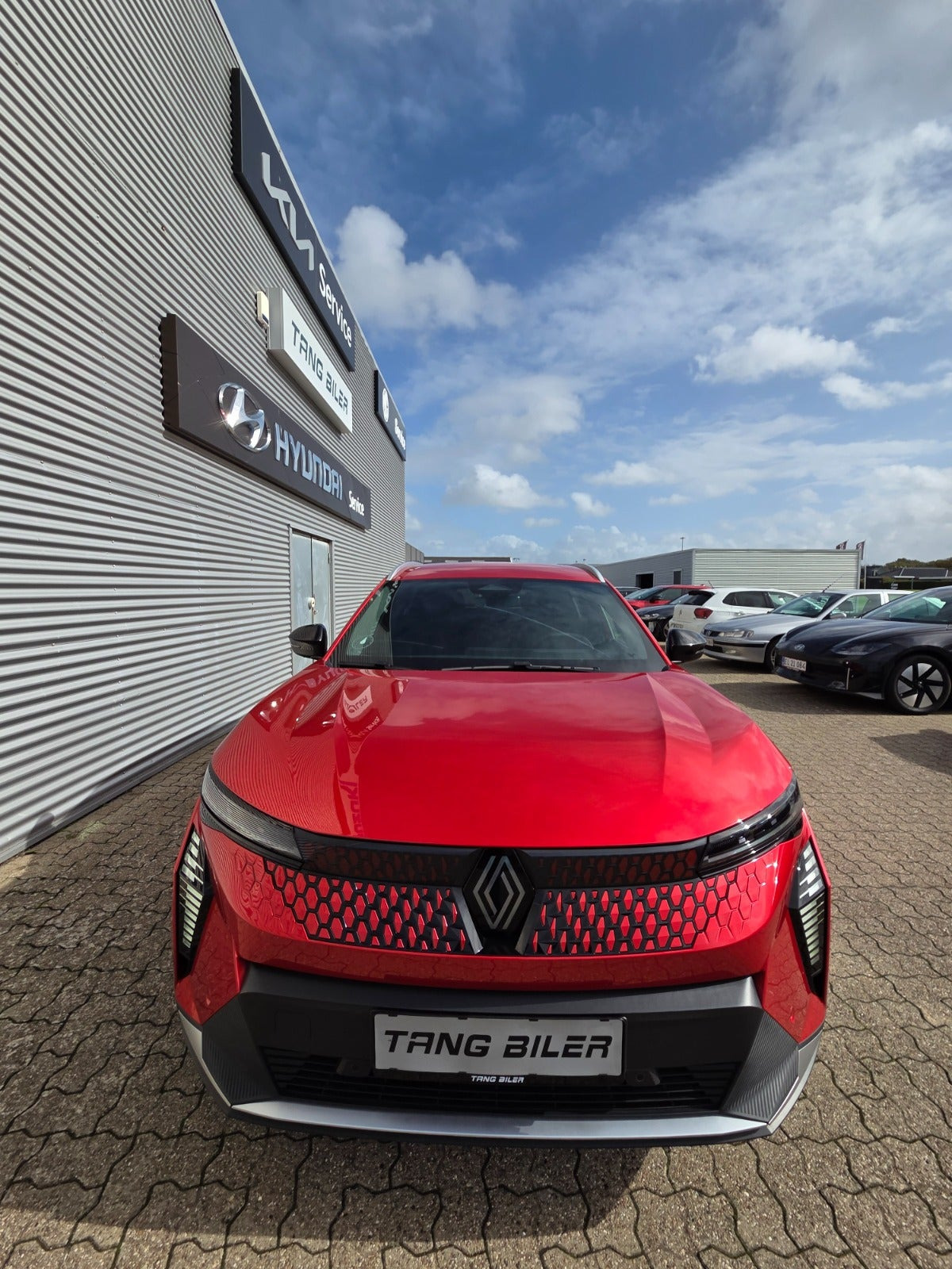 Grå Renault Scenic E-Tech fra 2025