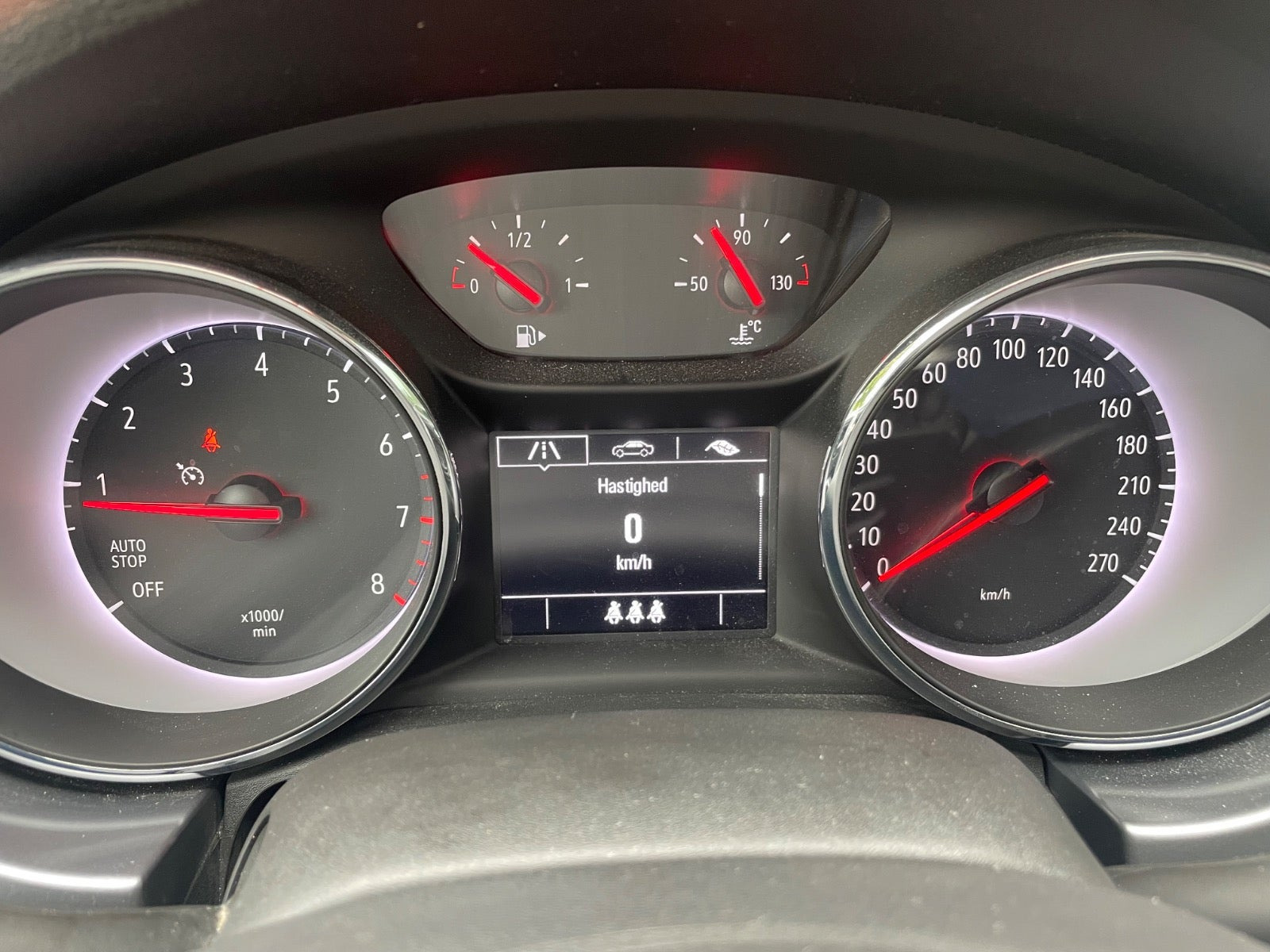 Grå Opel Astra fra 2019