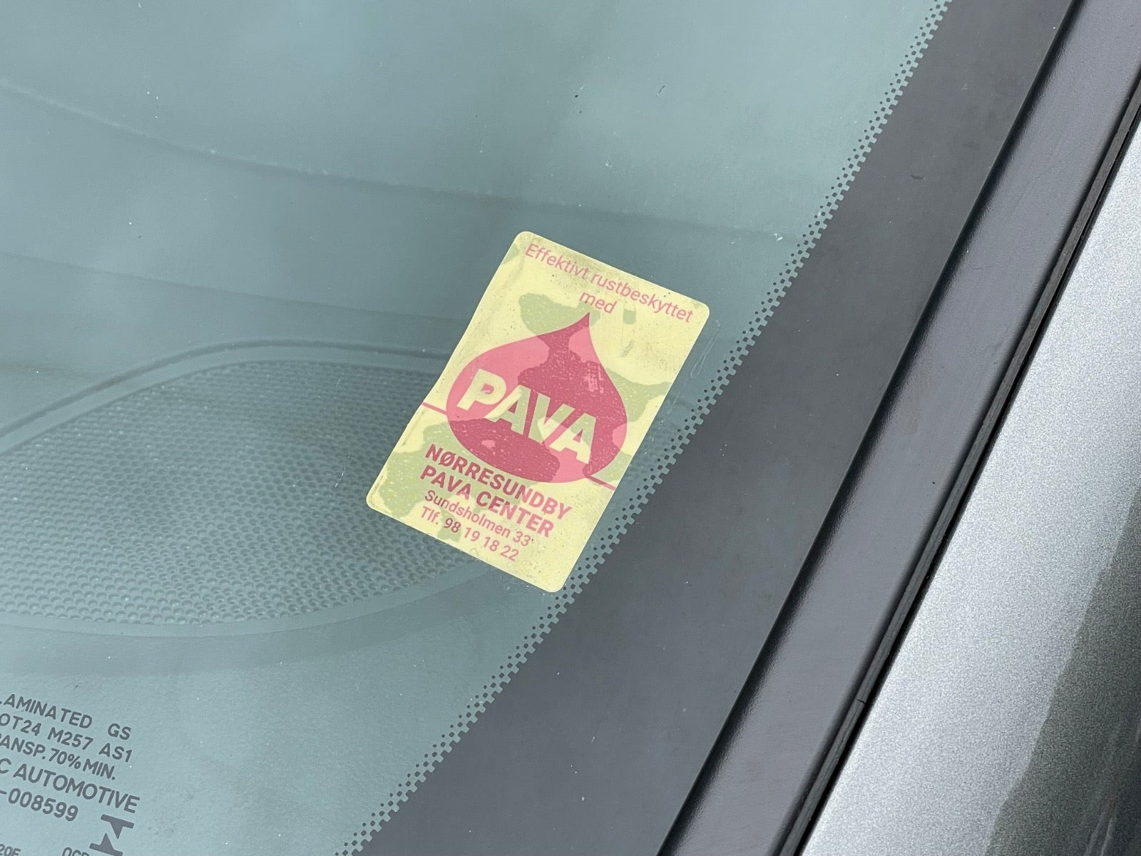 Grå Opel Astra fra 2019