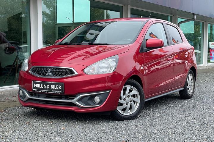 Rød Mitsubishi Space Star fra 2016