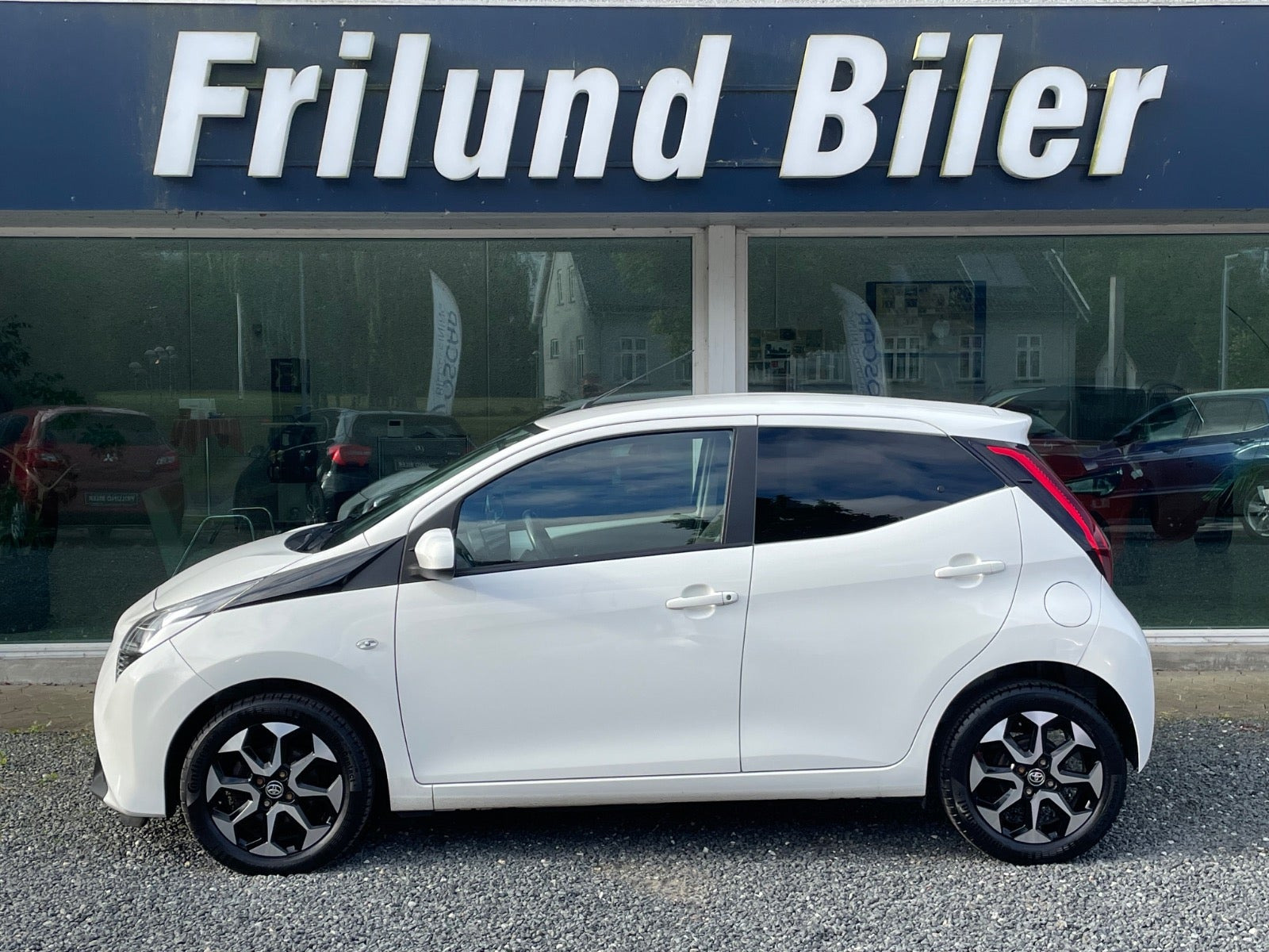 Hvid Toyota Aygo fra 2020
