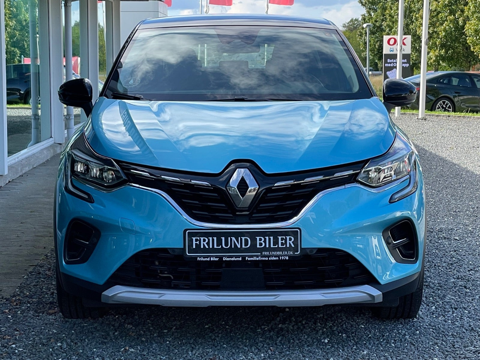 Blå Renault Captur fra 2020