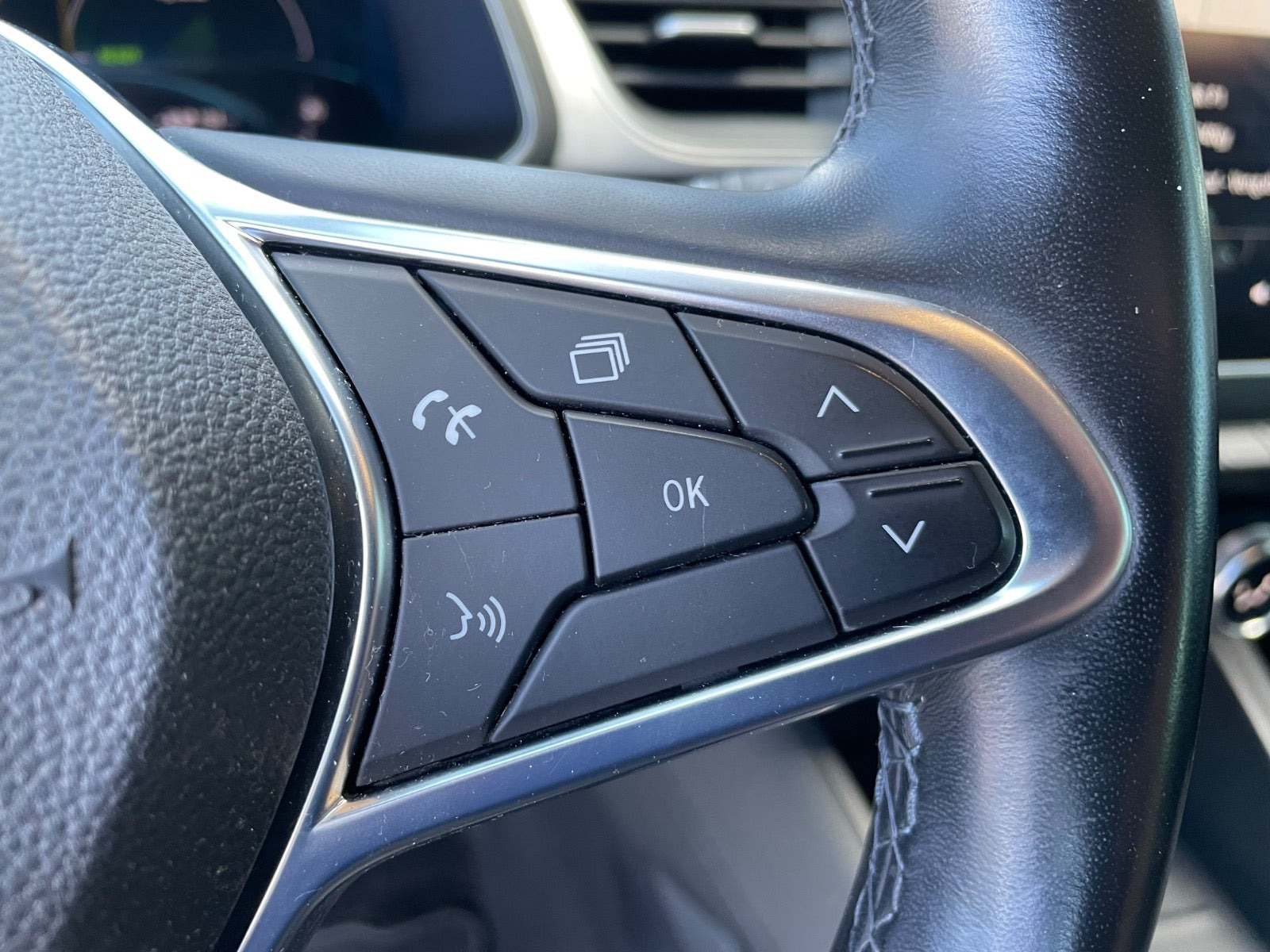 Blå Renault Captur fra 2020