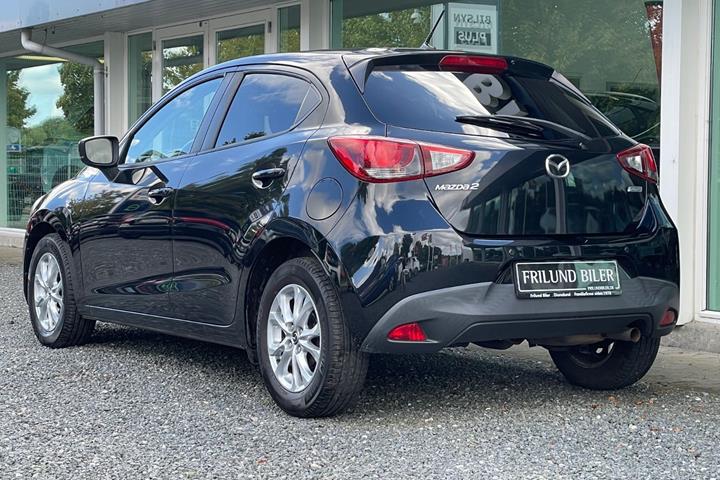 Sort Mazda 2 fra 2018