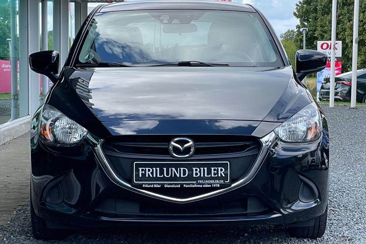 Sort Mazda 2 fra 2018
