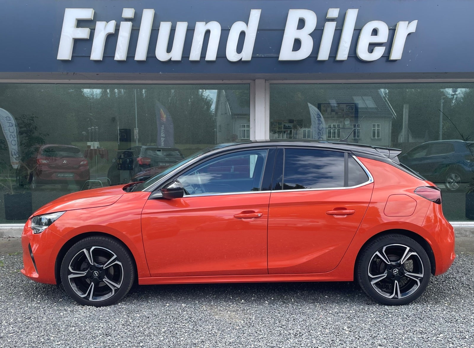 Orange Opel Corsa fra 2021