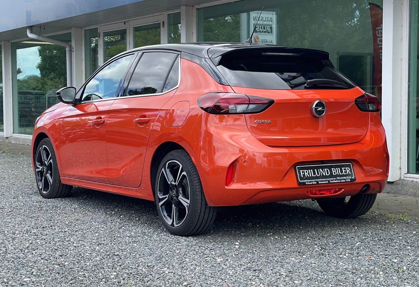 Orange Opel Corsa fra 2021