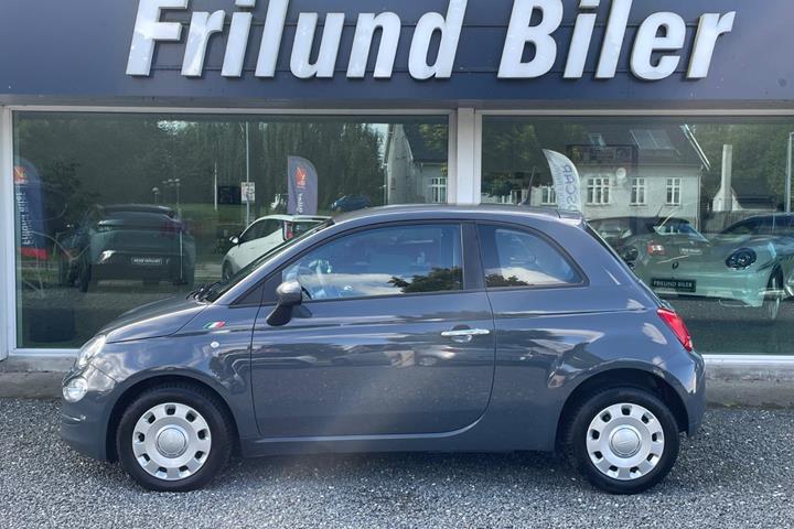 Grå Fiat 500 fra 2017