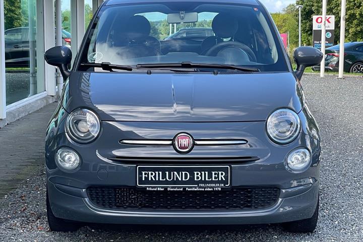 Grå Fiat 500 fra 2017
