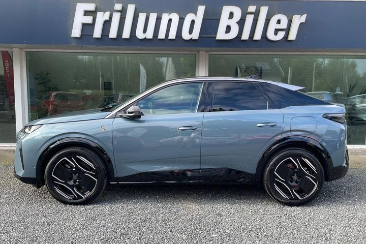 Grå Peugeot e-3008 fra 2024