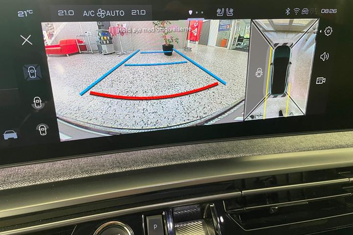 Grå Peugeot e-3008 fra 2024