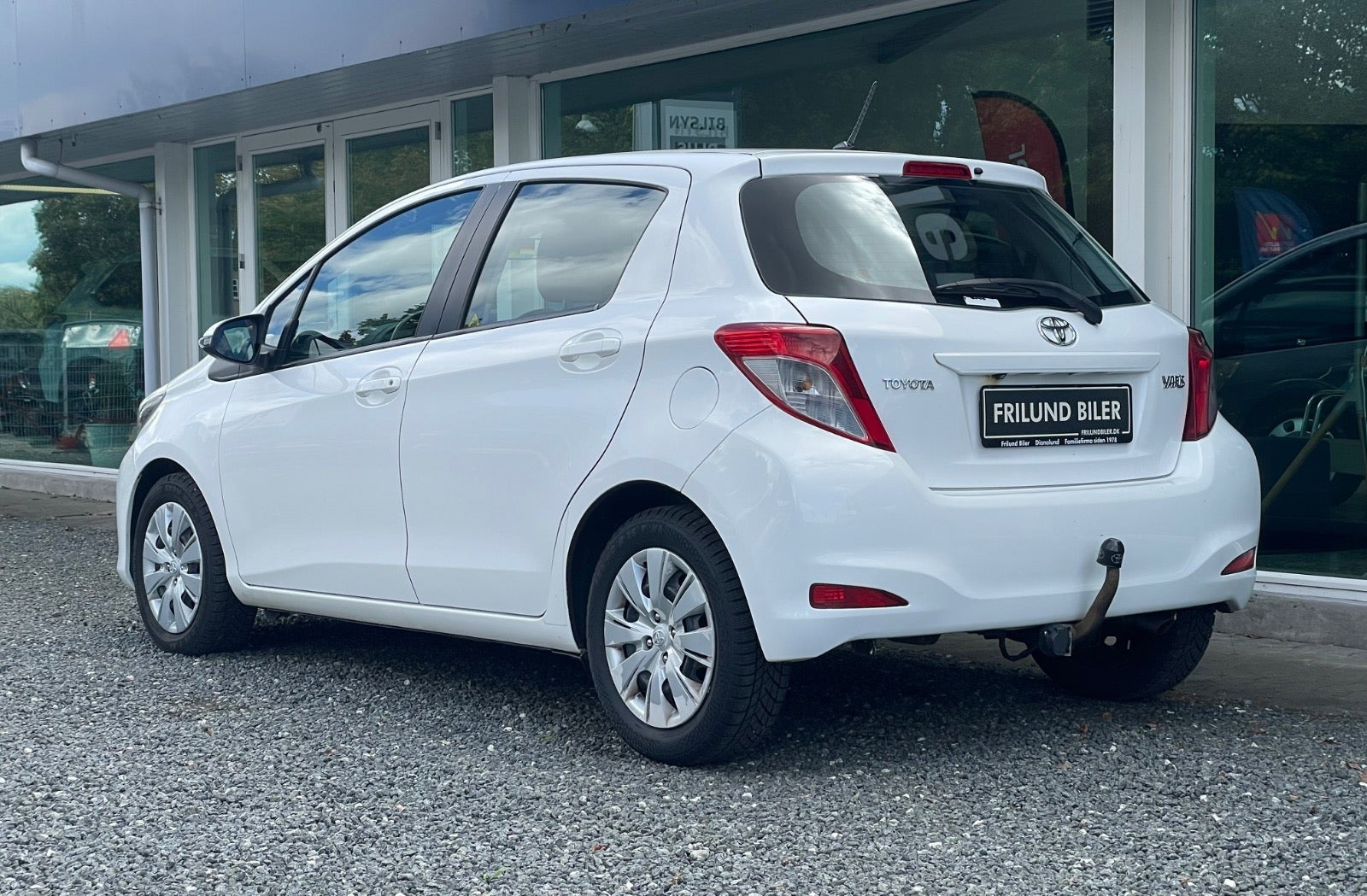 undefined Toyota Yaris fra 2011