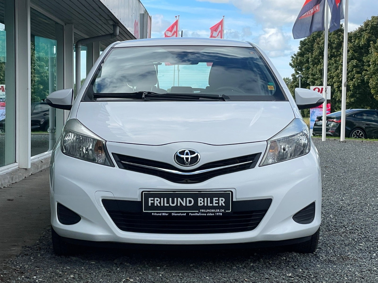 undefined Toyota Yaris fra 2011