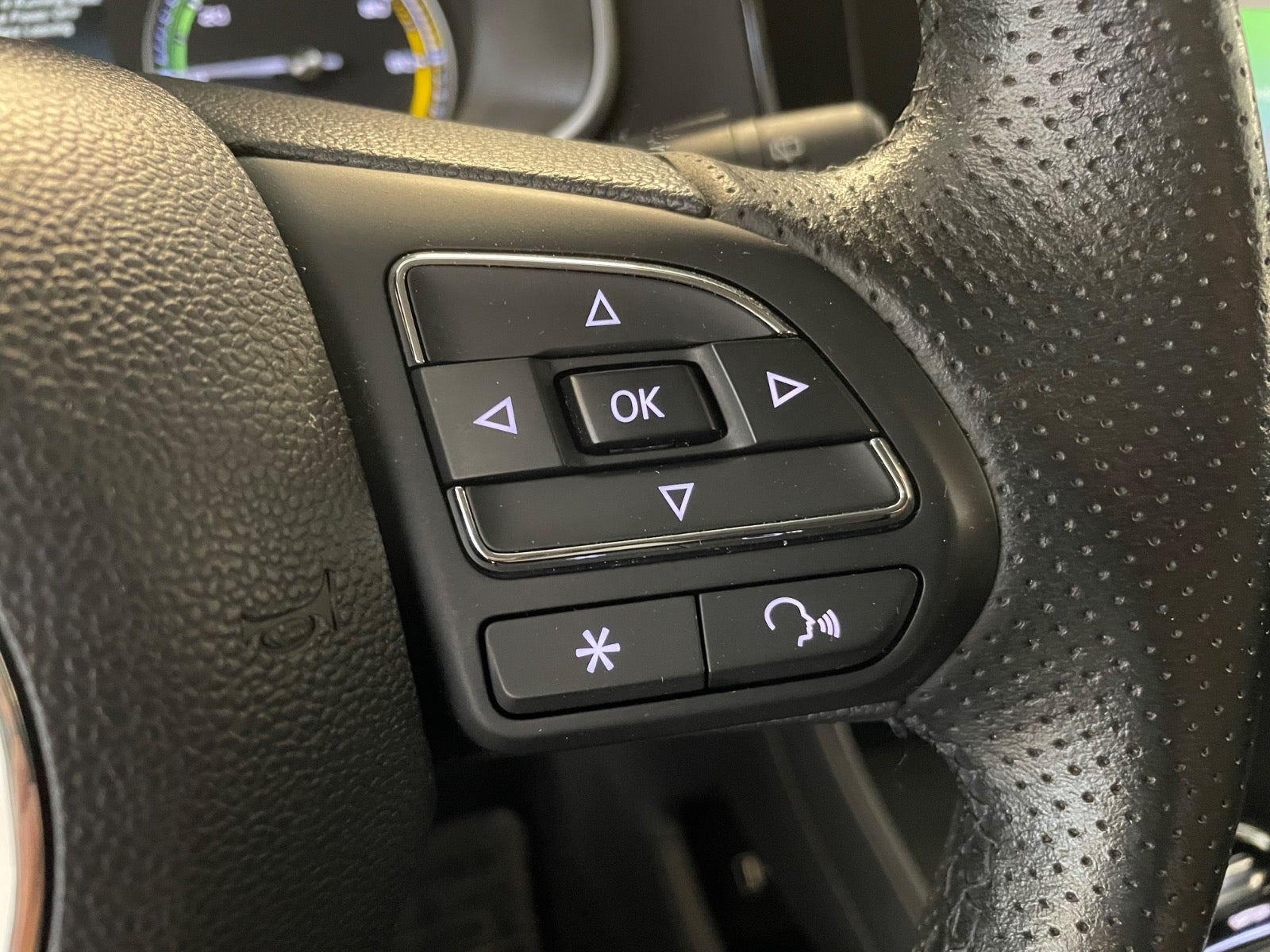 Sort MG ZS fra 2020