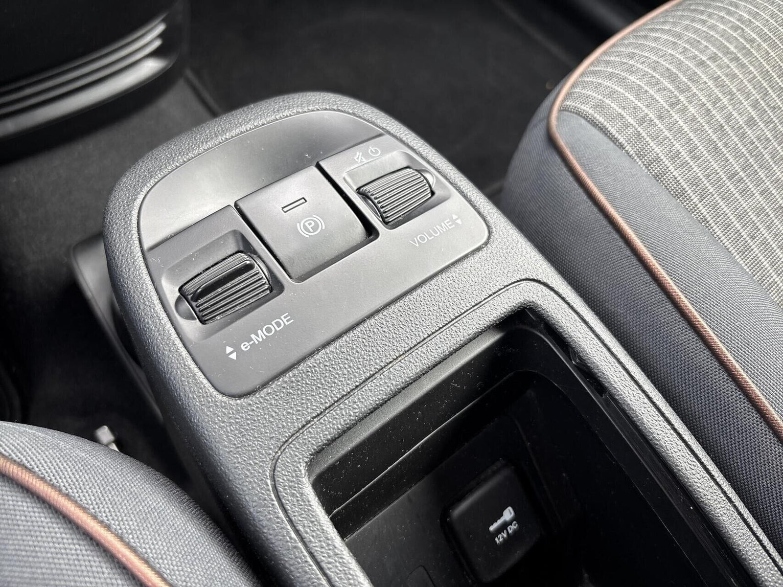 Hvid Fiat 500e fra 2022