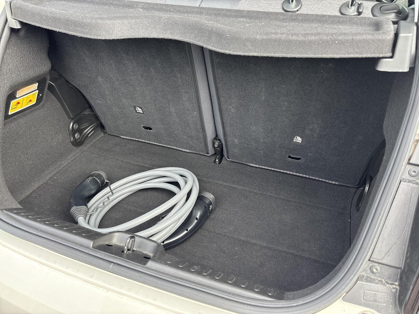Hvid Fiat 500e fra 2022