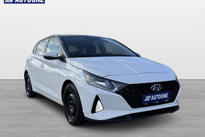 Hvid Hyundai i20 fra 2021