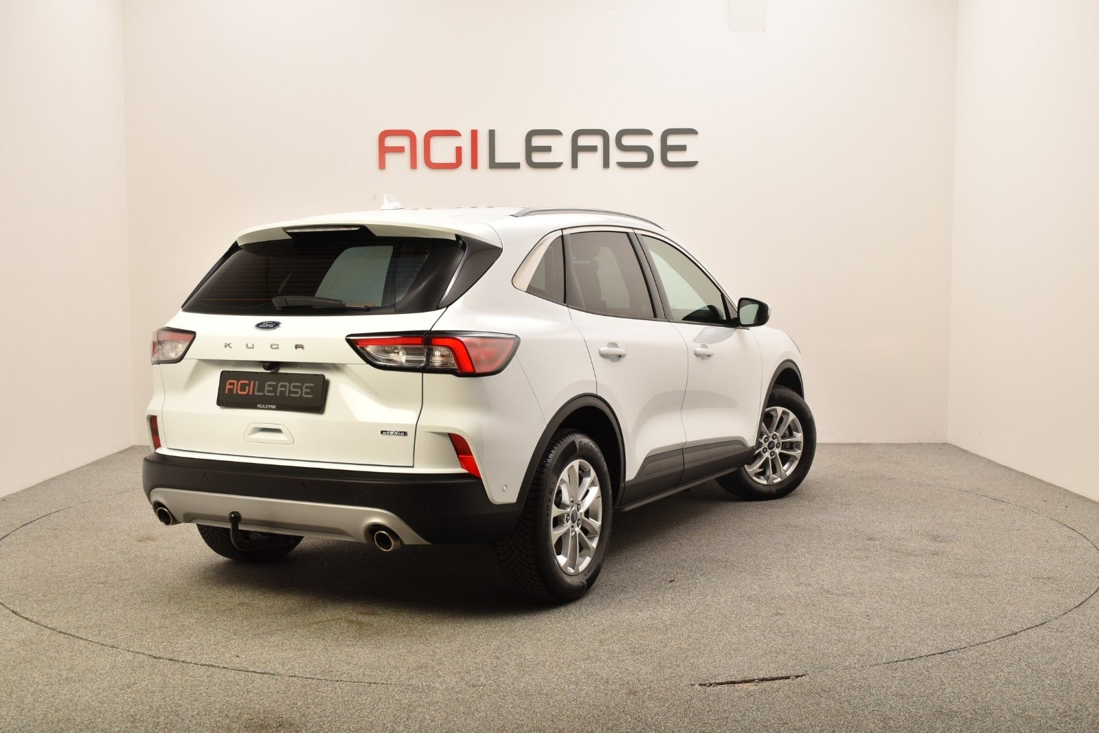 Hvid Ford Kuga fra 2022