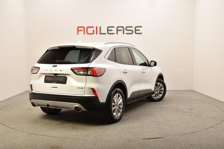 Hvid Ford Kuga fra 2022