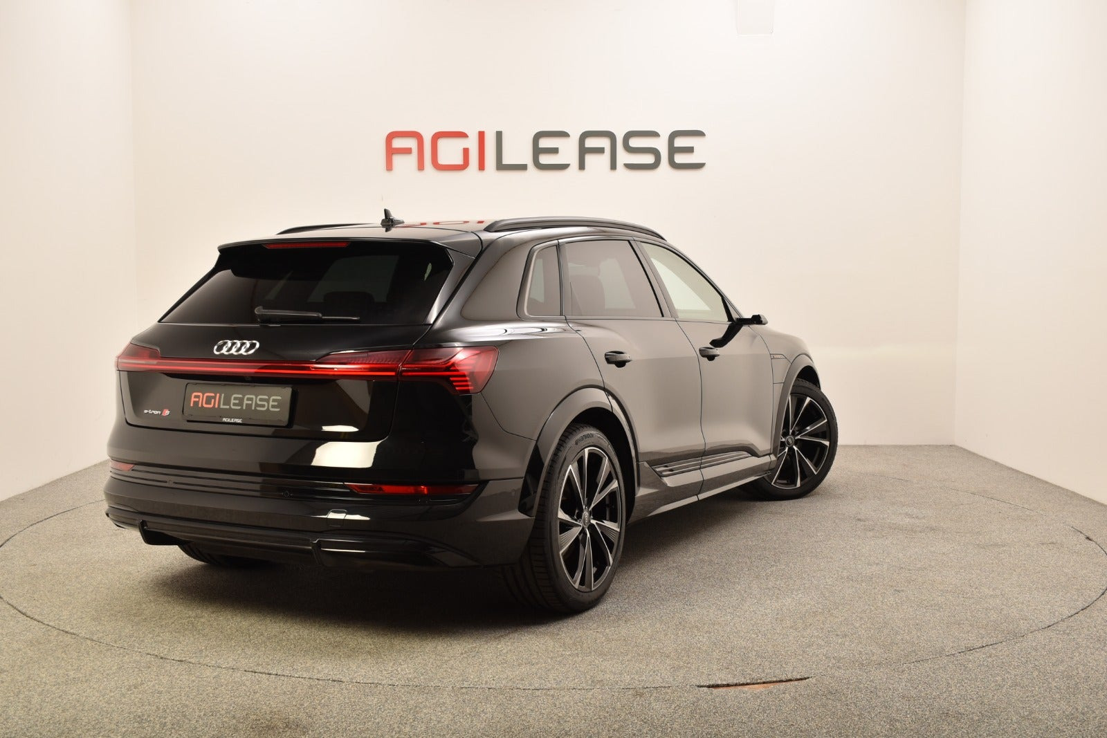 Sort Audi e-tron S fra 2022
