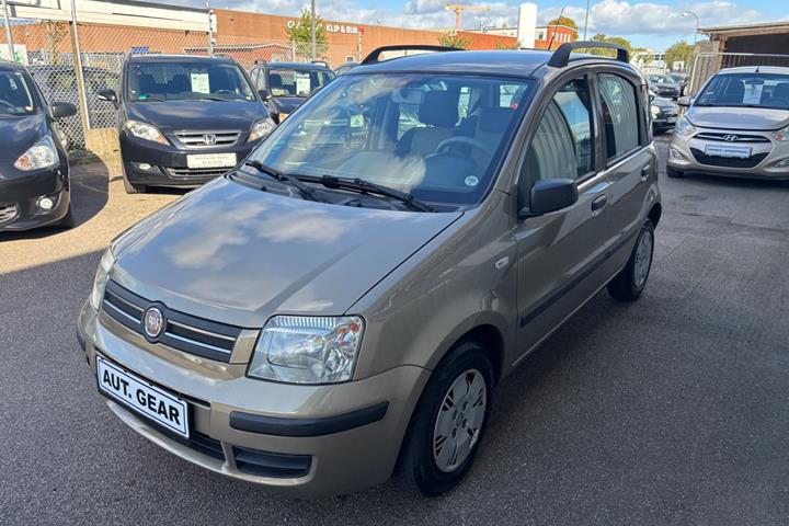 Beige Fiat Panda fra 2008