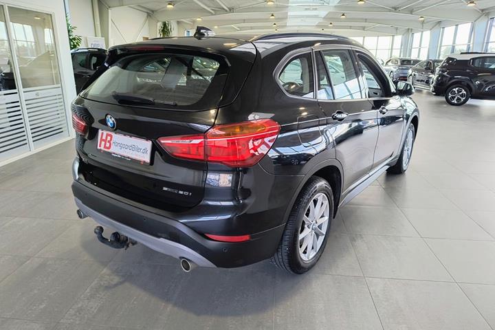 Sort BMW X1 fra 2019