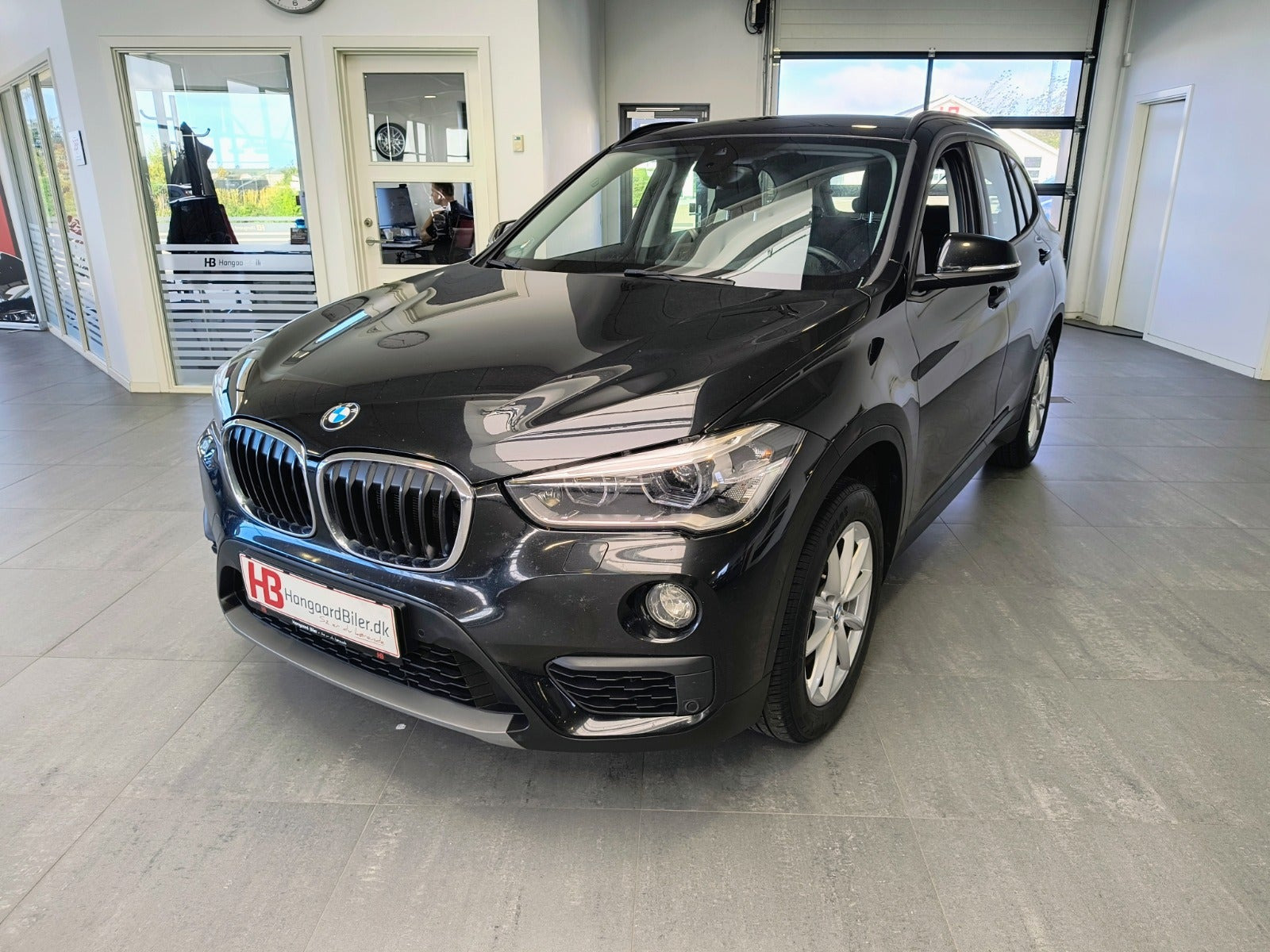 Sort BMW X1 fra 2019