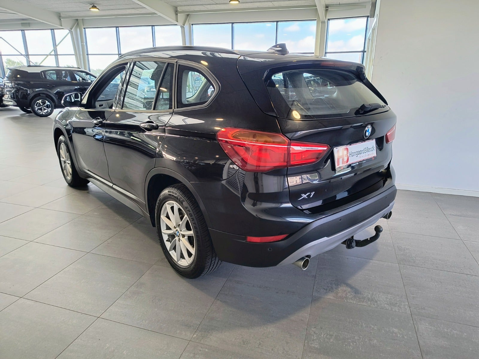 Sort BMW X1 fra 2019