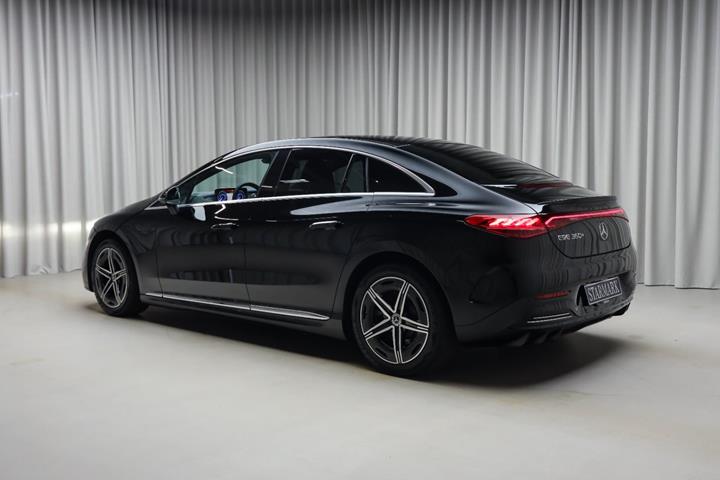 Sort Mercedes EQE350+ fra 2026