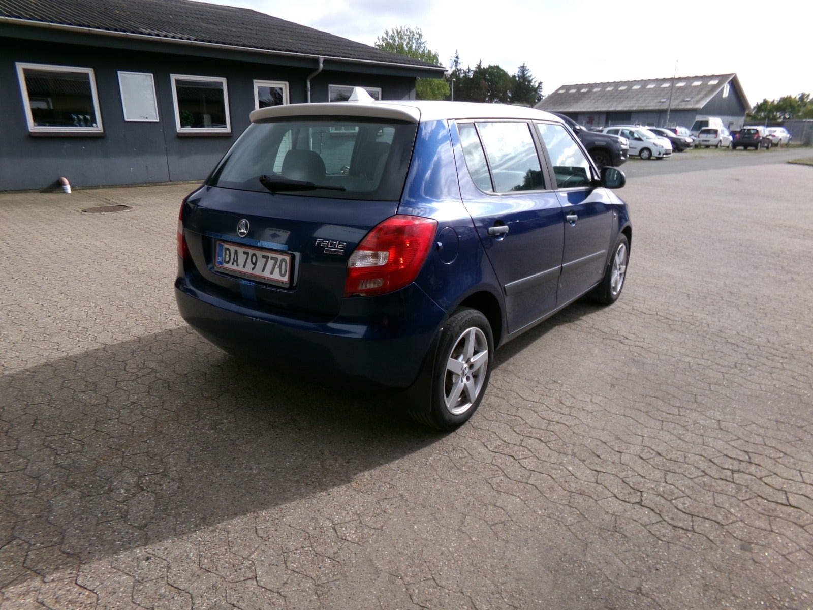 Blå Skoda Fabia fra 2007