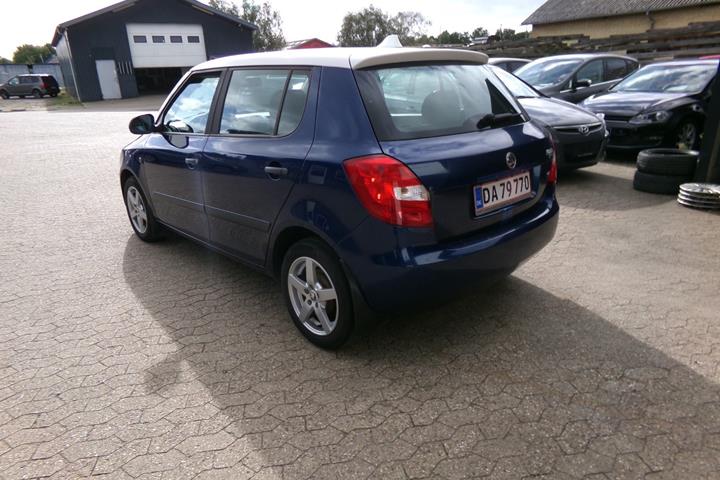Blå Skoda Fabia fra 2007