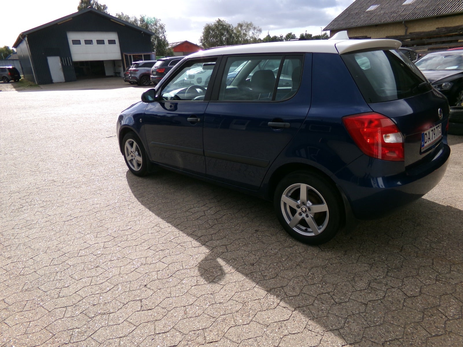 Blå Skoda Fabia fra 2007