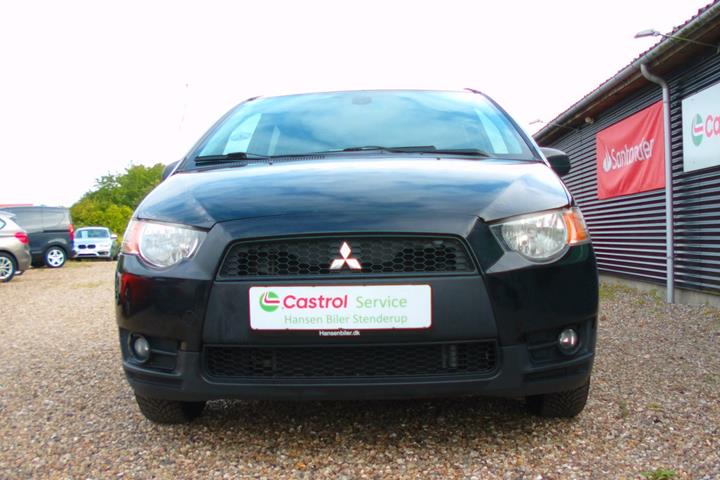 Sort Mitsubishi Colt fra 2010