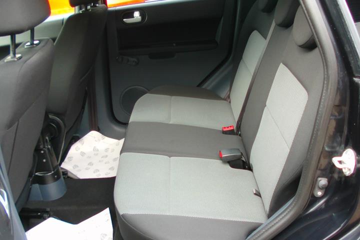 Sort Mitsubishi Colt fra 2010