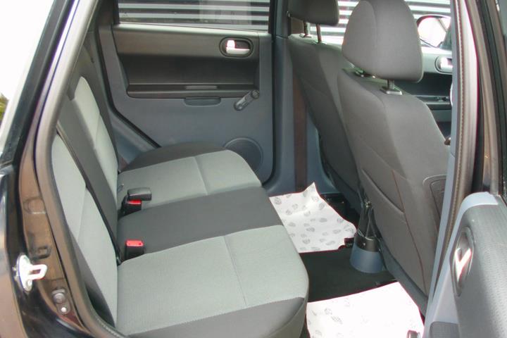 Sort Mitsubishi Colt fra 2010
