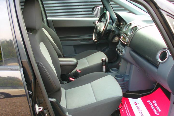 Sort Mitsubishi Colt fra 2010