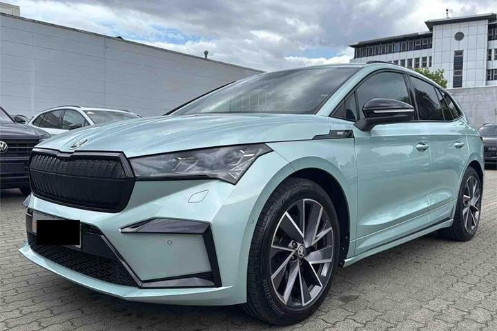 Grøn Skoda Enyaq fra 2022