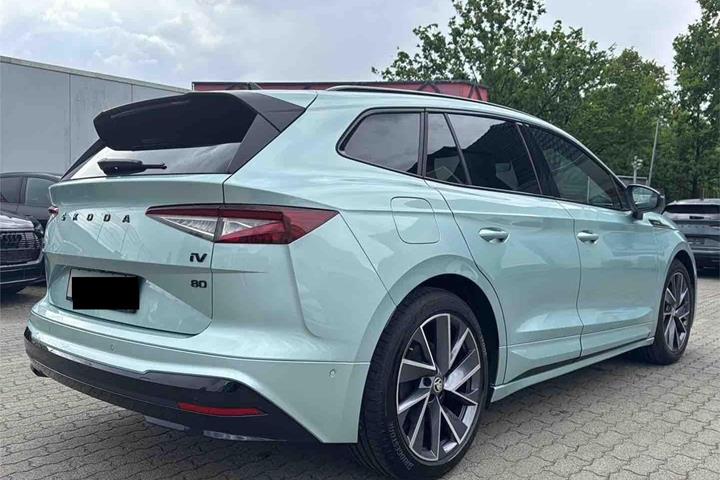 Grøn Skoda Enyaq fra 2022