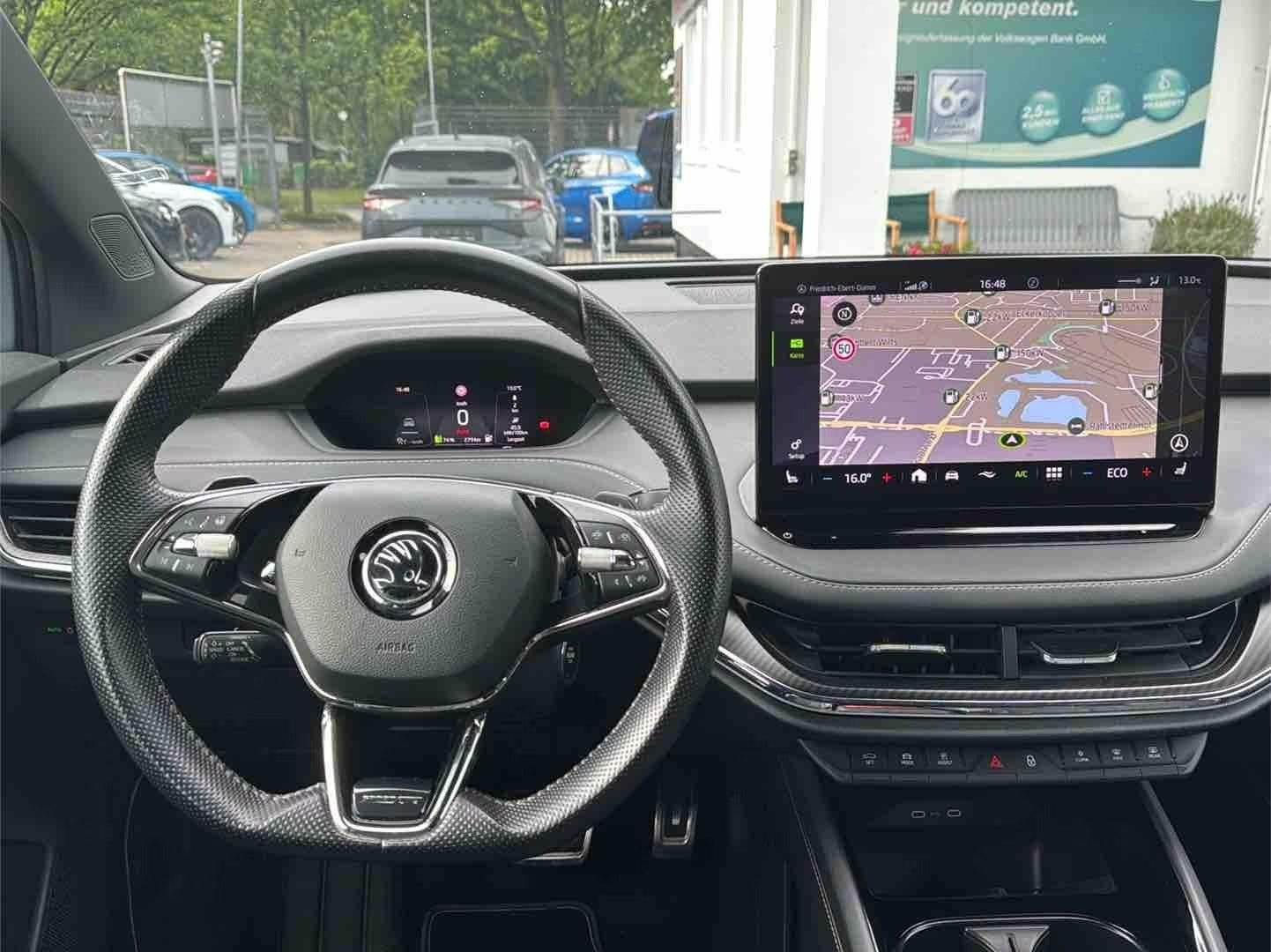 Grøn Skoda Enyaq fra 2022