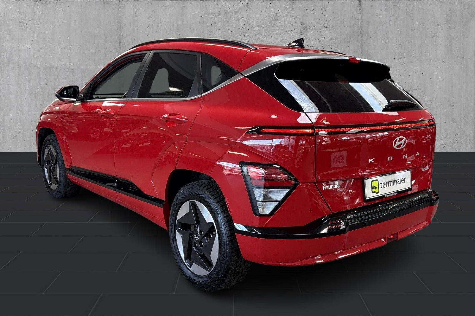 Rød Hyundai Kona fra 2024