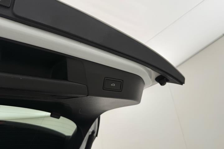 Hvid VW ID.4 fra 2023